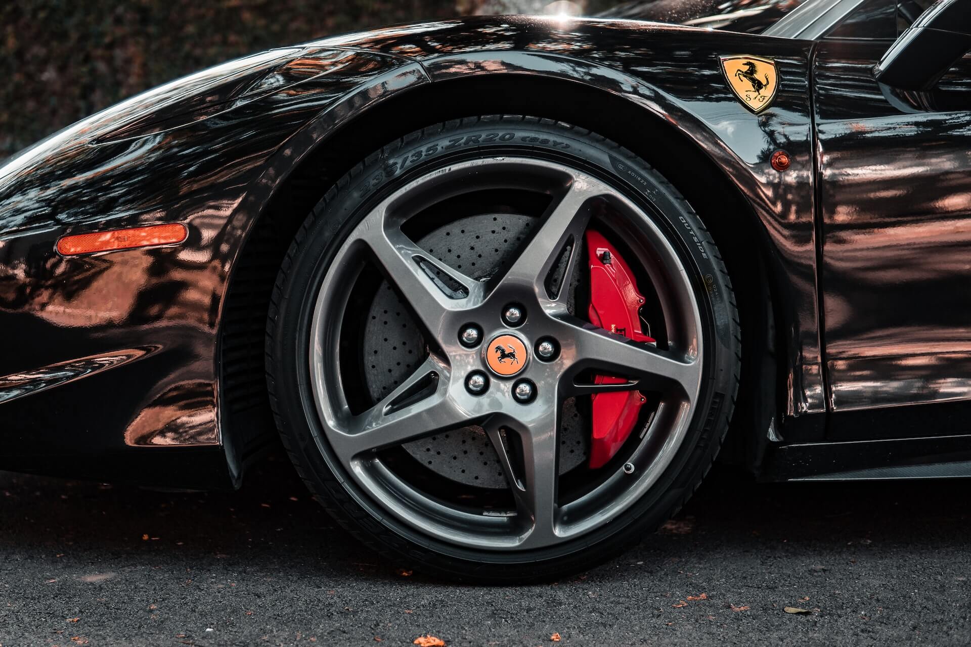 Tissu spécialement conçu pour éliminer les petites rayures sur la  carrosserie de votre voiture